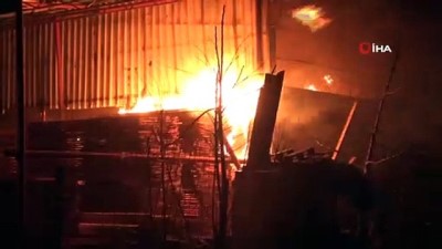 mermer fabrikasi -  Bursa'da korkutan yangın, 3 fabrika küle döndü  Videosu