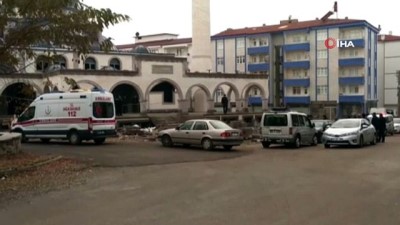 cami insaati -  Cami inşaatında cansız bedeni bulunan şahsın, kesin ölümü otopsi sonrası belirlenecek  Videosu