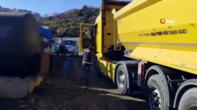 akaryakit tankeri -  İstanbul’da kaçak akaryakıt operasyonu: 47 bin litre akaryakıt ele geçirildi  Videosu