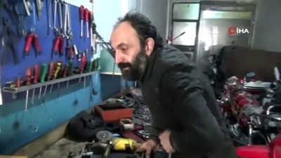 genc arkadaslar -  Kışın kullanamadığı motosikletini ATV’ye dönüştürdü  Videosu