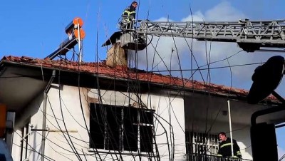 yasli kadin - Evinde yangın çıkan yaşlı kadın öldü - BURDUR Videosu