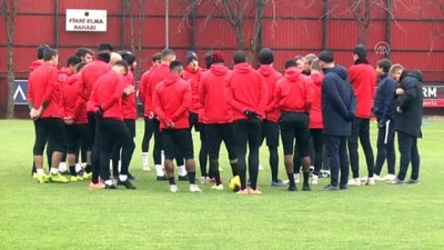 sadaka - Gençlerbirliği Teknik Direktörü Hamza Hamzaoğlu, Beşiktaş maçını değerlendirdi - ANKARA  Videosu