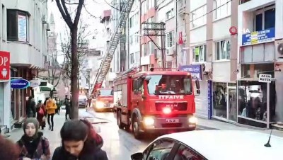  Şehrin göbeğinde korkutan yangın...5 kişi hastaneye kaldırıldı 