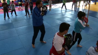 Doktorun kick boks tutkusu - ADIYAMAN 