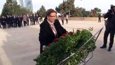 mezarlik ziyareti -  - Ticaret Bakanı Pekcan, Azerbaycan’da
- Pekcan, Azerbaycan Ekonomi Bakanı Cabbarov ile görüştü  Videosu