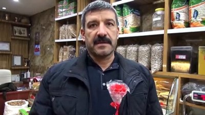 'Yılbaşını silahla değil, çiçek, gül ve kitaplarla karşılayalım' - ŞANLIURFA