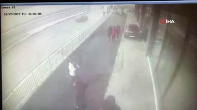 ogrenciler -  Sultanbeyli’deki feci kaza kamerada Videosu