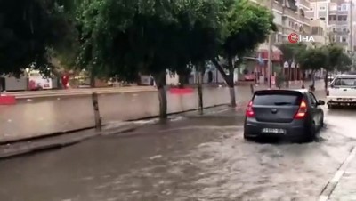 saganak yagmur -  - Gazze Şeridi'nde cadde ve sokaklar sular altında  Videosu
