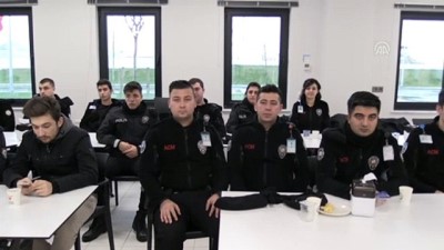 egitim toplantisi - İstanbul Havalimanı'nda sigarayı bırakan polisler altınla ödüllendirildi - İSTANBUL  Videosu