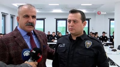 cumhuriyet altini -  Sigarayı bırakan polislere Cumhuriyet altını  Videosu