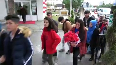 kamu yarari -  Yetim çocukları Muş'dan getirip Bursa'da sağlık taramasından geçirdiler  Videosu