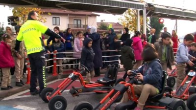 trafik egitimi -  Engelli minikler Trafik Park'ta doyasıya eğlendi  Videosu