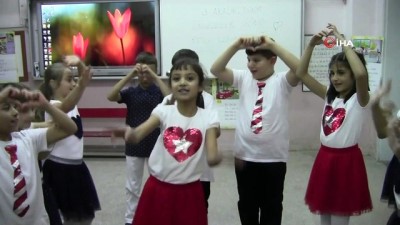 engelli aday -  Öğrenciler engelliler için ‘Hayat Bayram Olsa' şarkısını işaret diliyle seslendirdiler Videosu