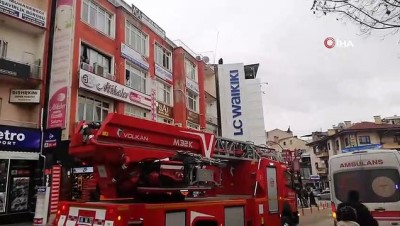 intihar -  Aksaray'da intihar girişiminde bulunan şahsı Emniyet Müdürü ikna etti  Videosu