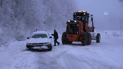 yakin takip - Bilecik ve Kütahya'da kar yağışı ulaşımda aksamalara yol açıyor Videosu