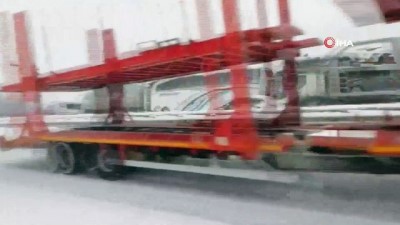 yolcu otobusu -  Karda 3 araç birbirine girdi: 7 yaralı Videosu