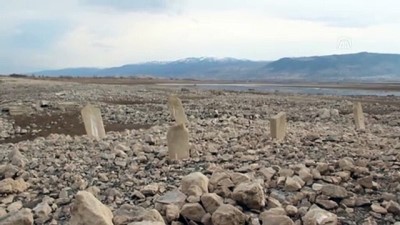 minber - Baraj suları çekildi cami kalıntıları gün yüzüne çıktı - SİVAS  Videosu
