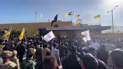 Iraklı protestocular ABD'nin Bağdat Büyükelçiliği binasına girdi (4) - BAĞDAT