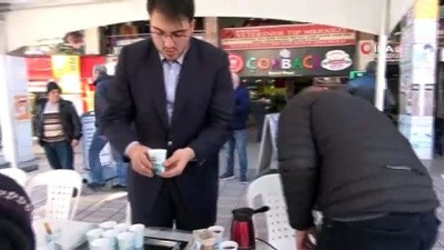 genclik kollari -  Caddede kahve pişirip vatandaşlara ikram ettiler Videosu