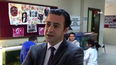 hayvan sevgisi -  İki sırtında da kalp şekli oluşan balık ilgi odağı oldu  Videosu