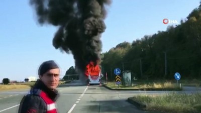  Rize’de yolcu otobüsü alev alev böyle yandı 