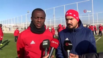 basin mensuplari - Sivassporlu Kone: “Hedefimiz ilk yarıyı lider bitirmek”  Videosu