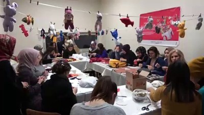 el emegi goz nuru -  Mülteci çocuklar için gönüllü olarak oyuncak üretiyorlar  Videosu