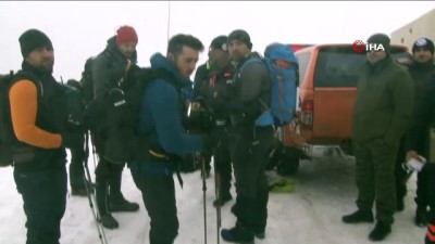 kayip dagci -  Kayıp dağcıların montunun bulunduğu yere özel termal drone sevk edildi  Videosu