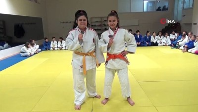 milli takim - 9 ay önce başladı, uluslararası turnuvada birinci oldu  Videosu