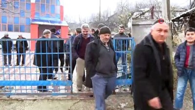 yasli nufus -  Asırlık mahalleye yıkım kararı... Kış günü evsiz halan mahalle sakinleri yardım bekliyor Videosu