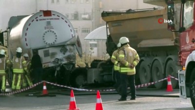 ikitelli -  Hafriyat kamyonu gaz tankerine çarptı, faciadan dönüldü Videosu