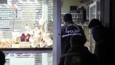 Kuyumcu dükkanına duvarı delerek giren hırsızlar 10 kilogram altın çaldı - BURSA 