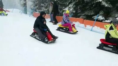 hafta sonu tatili - Ilgaz Dağı Kayak Merkezi'nde yoğunluk - KASTAMONU  Videosu