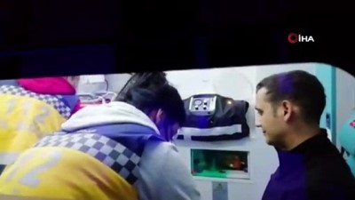 asker eglencesi -  Kavgaya müdahale eden polis ekiplerine taşlı sopalı saldırı: 7 gözaltı  Videosu