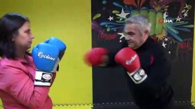 dunya sampiyonu -  Ailece spor yapıyorlar  Videosu