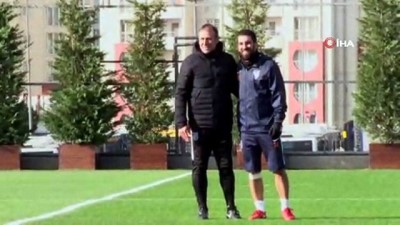 cenin -  Eski şoförünün Arda Turan hakkında açtığı alacak davası görülmeye devam edildi  Videosu