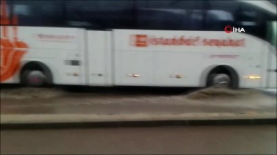 yagis uyarisi -  Tekirdağ'da sağanak yağmur sürücülere zor anlar yaşatıyor  Videosu