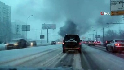 kurtarma ekibi -  - Rusya’da bir otobüs alev alev yandı  Videosu