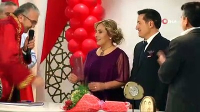 nikah dairesi -  14 Şubat’ta Kelepçeli Nikah Videosu