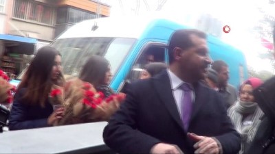 beraberlik -  Başkan adayları seçim çalışmasında karanfil dağıttı Videosu