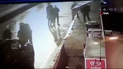 silahli saldiri -  Sokak ortasında cinayet güvenlik kamerasında  Videosu
