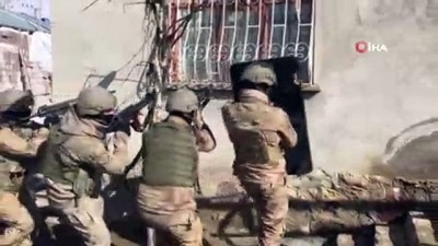 teror operasyonu -  Van merkezli terör operasyonu kamerada: 16 gözaltı Videosu