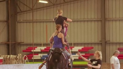 Video | Binicilik ile jimnastik buluştu: 'Atlı jimnastik'