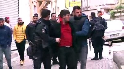 ozel harekat polisleri -  Aksaray'da gece kulübünde hareketli saatler  Videosu
