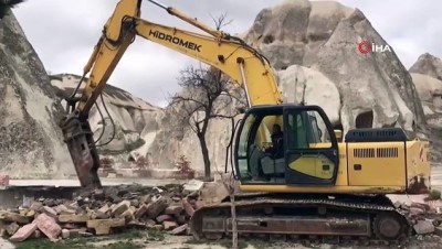  Kapadokya’da otel yıkımları yeniden başladı 
