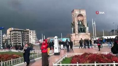 Taksim’de ortaya çıkan gökkuşağı görenleri hayran bıraktı