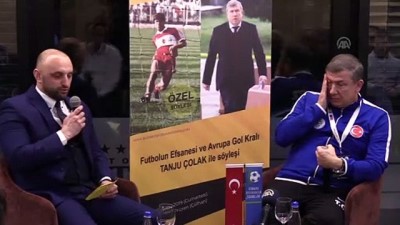 Eski milli futbolcu Tanju Çolak Kosovalı sporseverlerle buluştu - PRİZREN 
