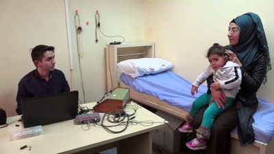 kulak ameliyati - Minik Yaren 'seslerle' tanıştı - DİYARBAKIR  Videosu