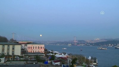 İstanbul'da dolunay