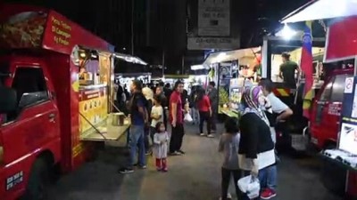 canli performans - Malezyalıların akşam eğlencesi sokak yemekleri - KUALA LUMPUR  Videosu